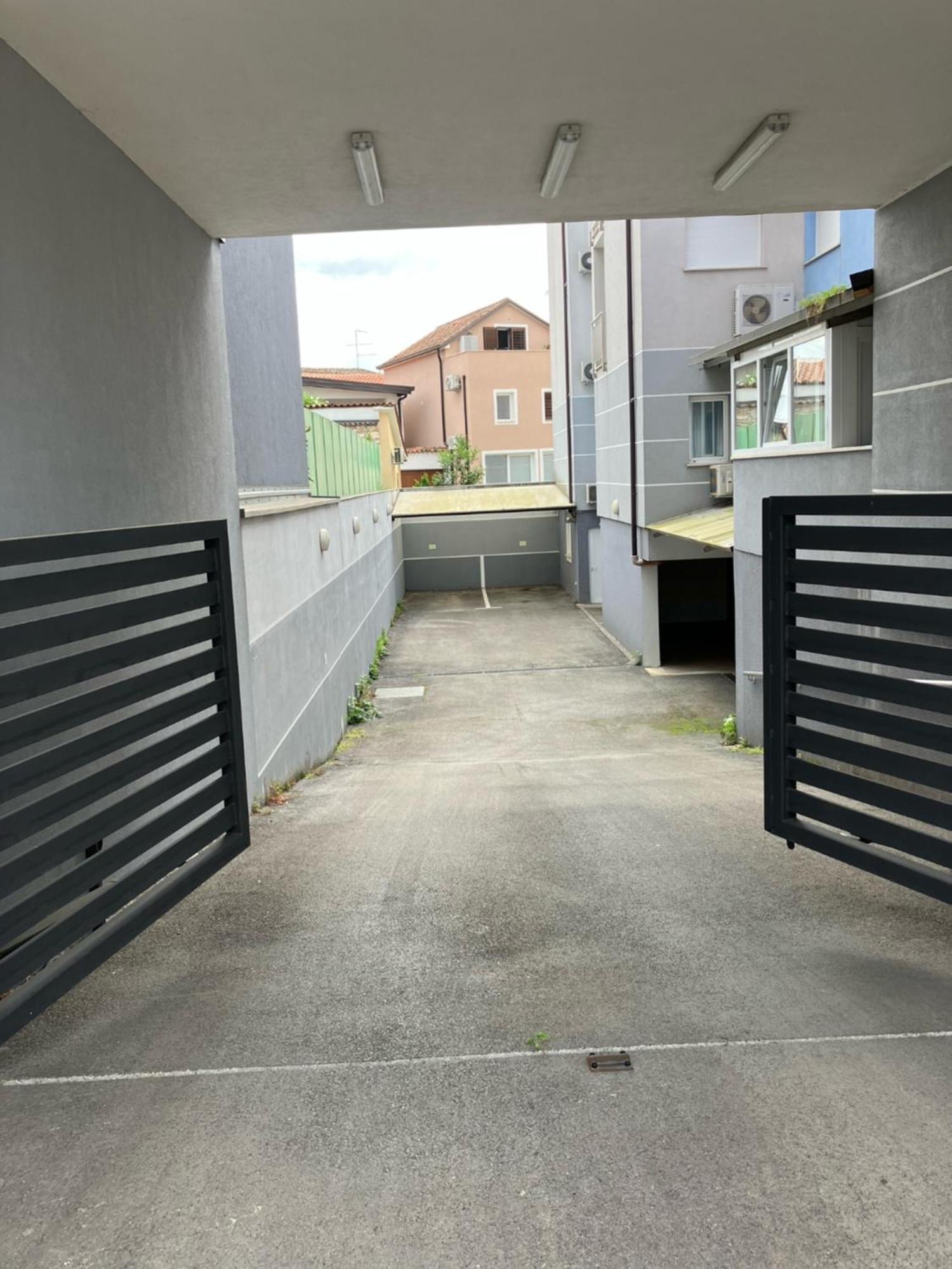Apartment Capriati With Parking Garage Umag Zewnętrze zdjęcie
